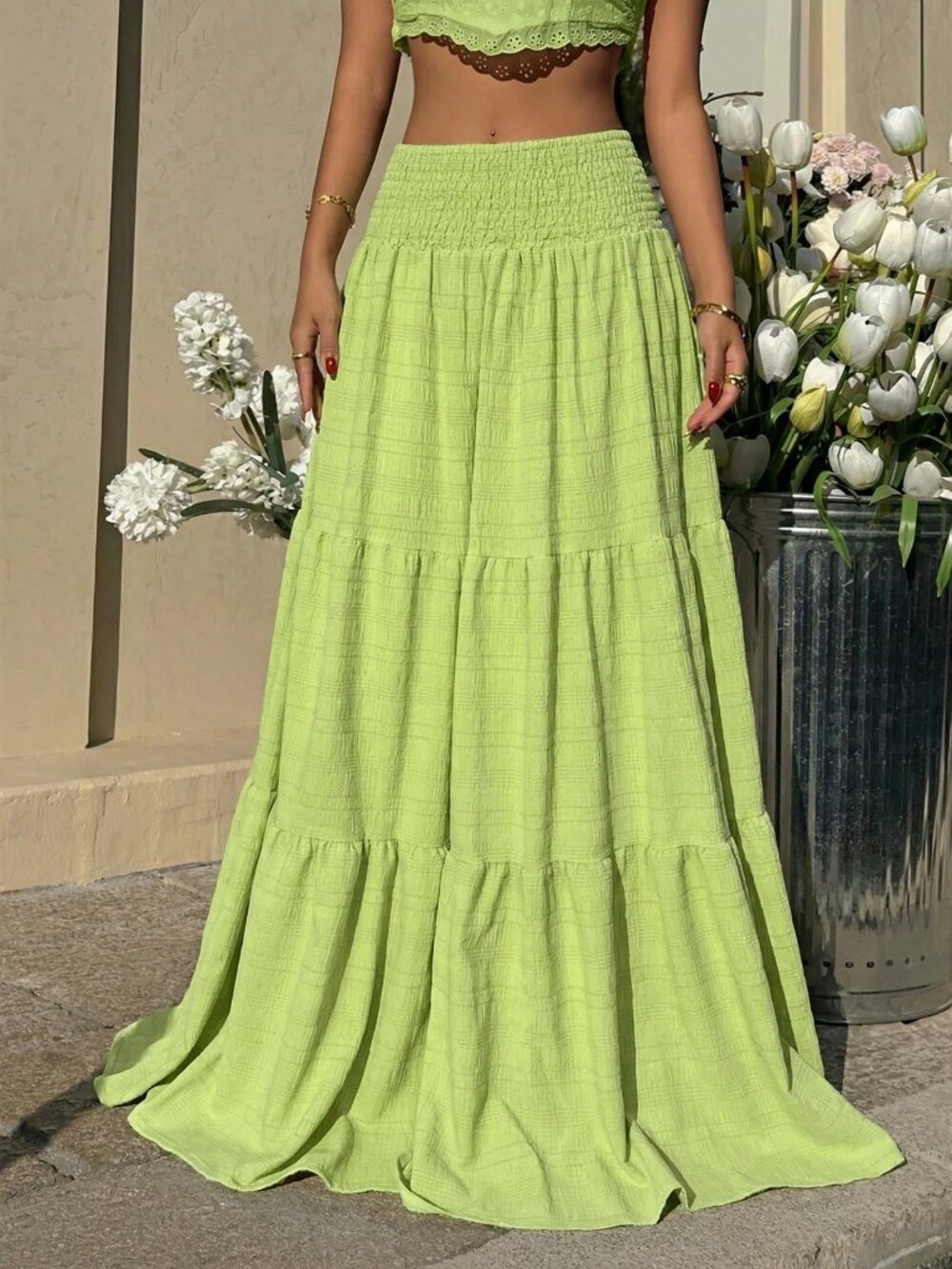 Green Casual Women's Textured High Waist Tiered Hem Skirt - Picture 3 of 4